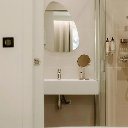 Отель Soko Hotels-pont Du Gard 4*