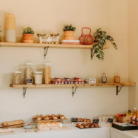 Soko Hotels-pont Du Gard Отель Ремулен